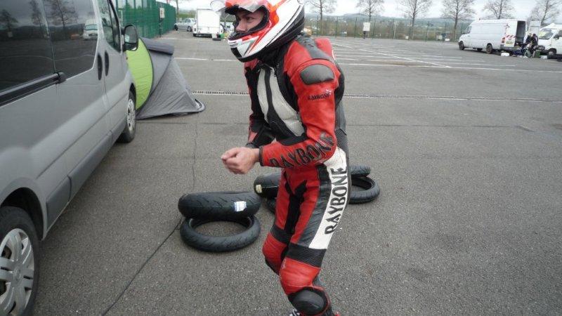 CR "magny cours" 1er et 2 avril avec le U2 team P1000213